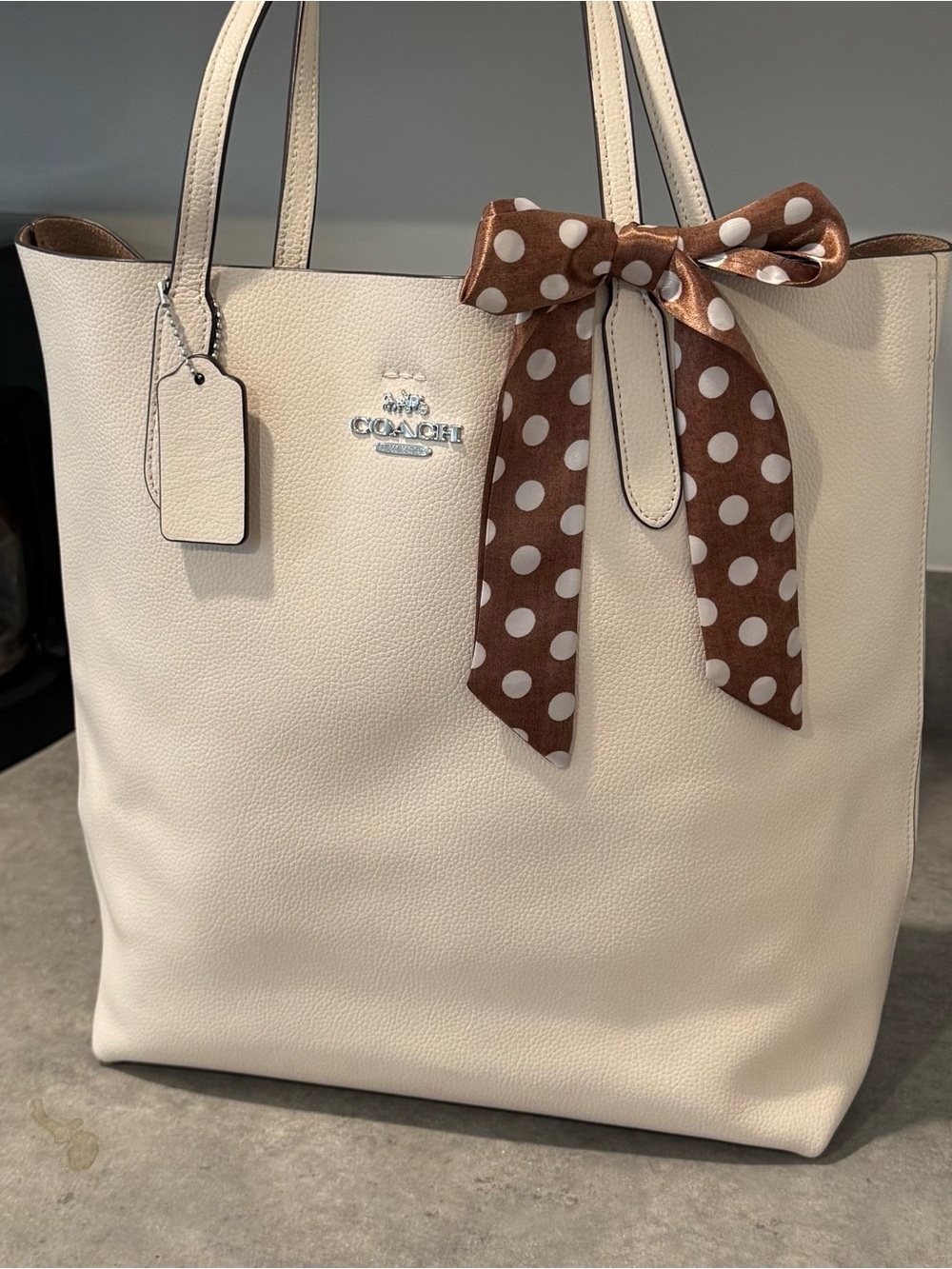 COACH Thea Chalk Colored Leather Tote Bag with Polka Dot Bow! Preowned!